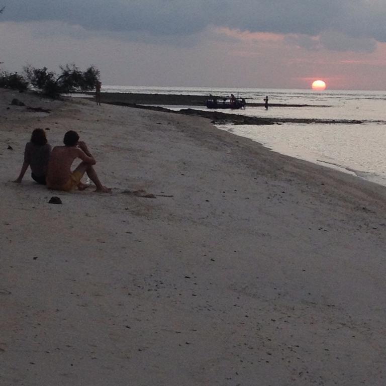 Bluecoral Bungalows Gili Meno Luaran gambar