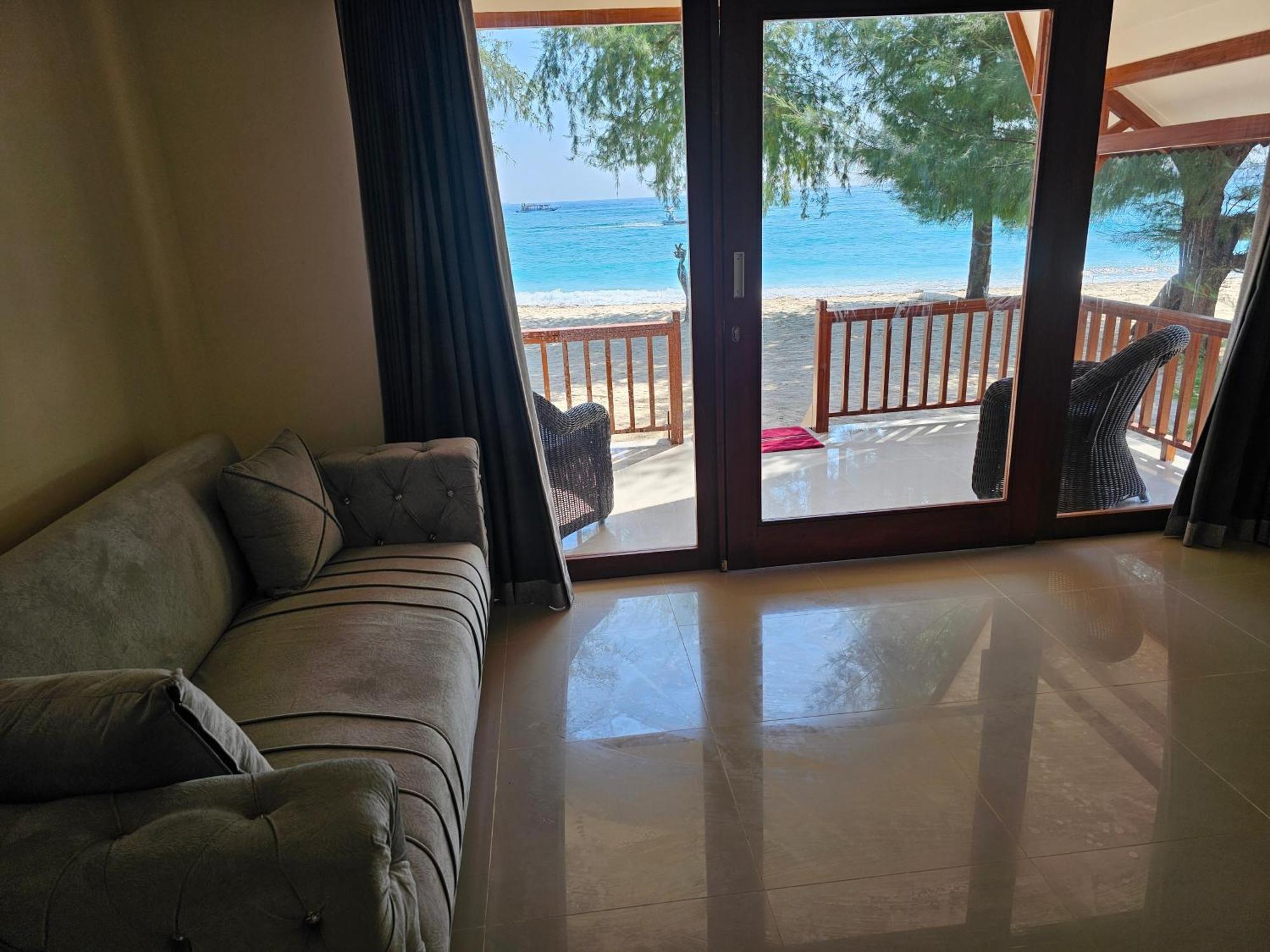 Bluecoral Bungalows Gili Meno Luaran gambar