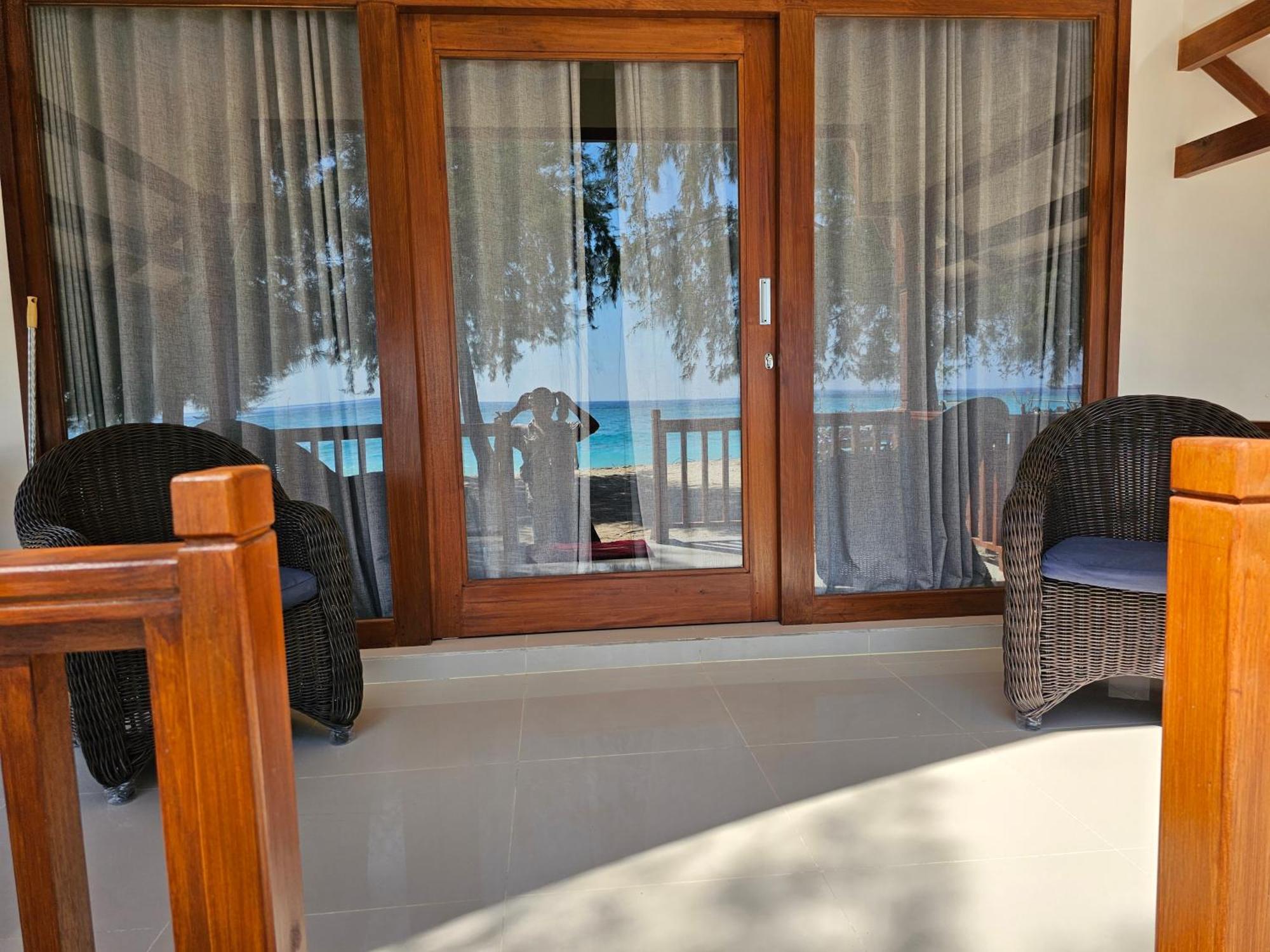Bluecoral Bungalows Gili Meno Luaran gambar