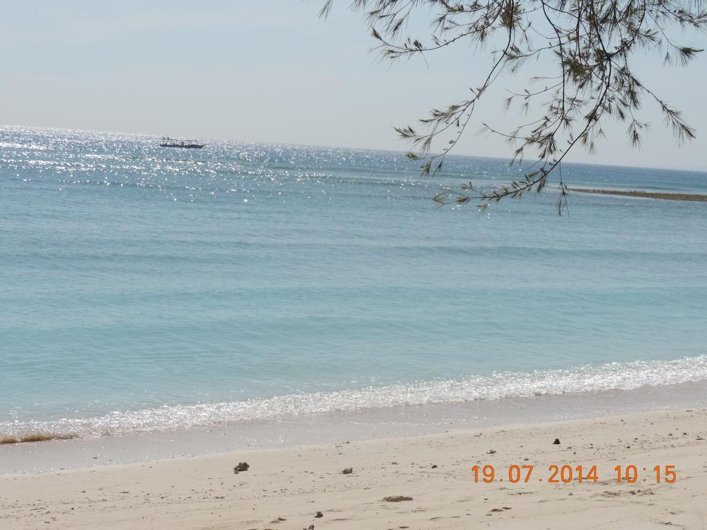 Bluecoral Bungalows Gili Meno Bilik gambar