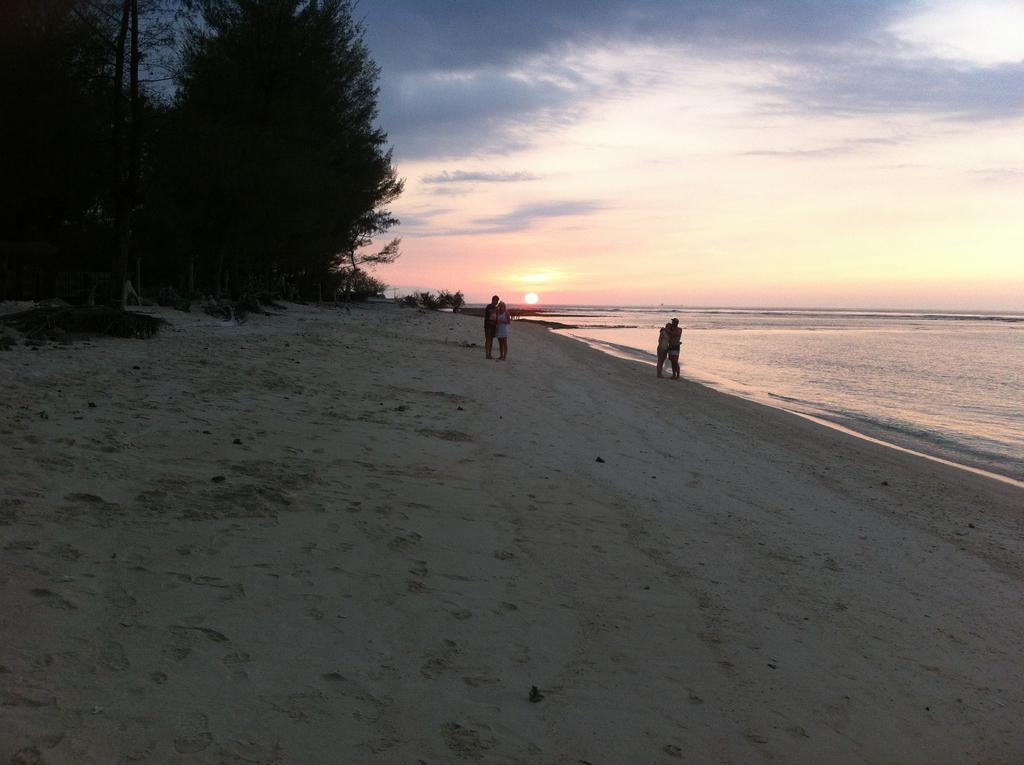 Bluecoral Bungalows Gili Meno Luaran gambar